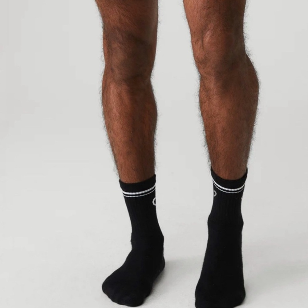 Alo Yoga Unisex Half-Crew Throwback Sock Black‎ White